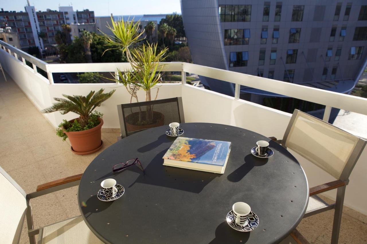 Seaside Spacious Apartment With Sea View Lemesos Exteriér fotografie